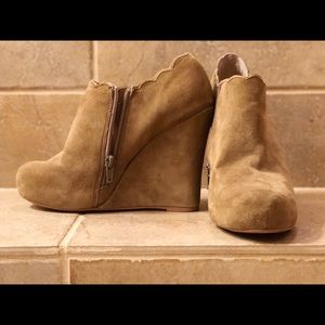 rowen mccann wedged booties